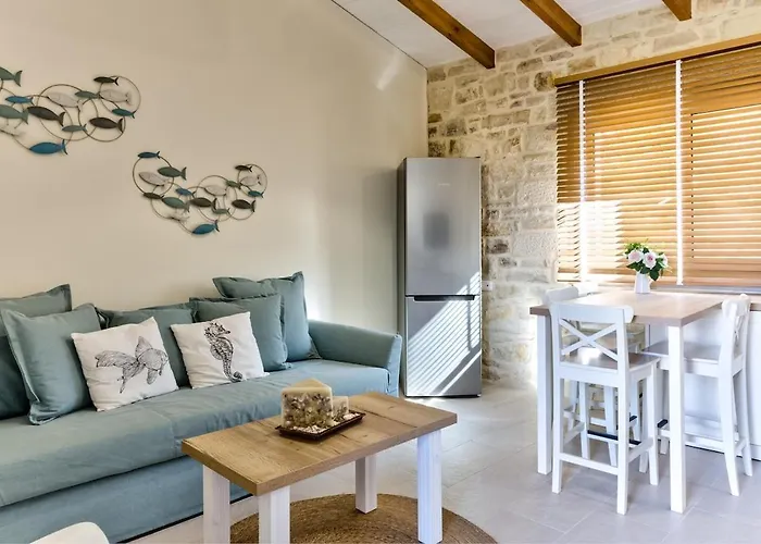 Apartment Luxury Gem Overlooking The Church, 150m From Hersonissos (Crete)