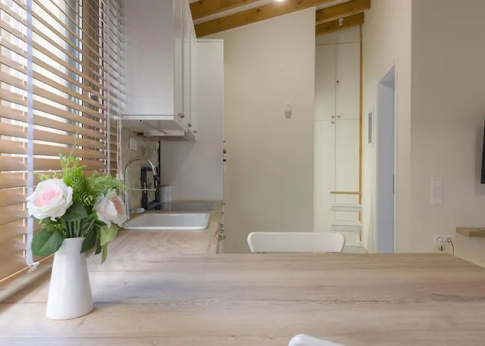 Luxury Gem Overlooking The Church, 150m From