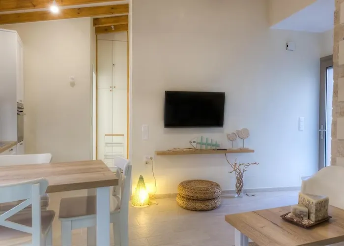 Apartment Luxury Gem Overlooking The Church, 150m From Hersonissos (Crete)