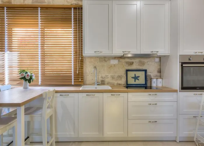 Apartament Luxury Gem Overlooking The Church, 150m From Hersonissos (Crete)