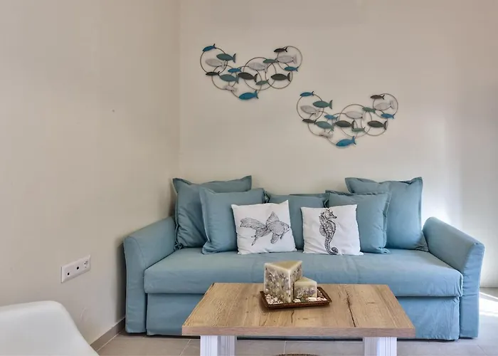 Luxury Gem Overlooking The Church, 150m From Apartament Hersonissos (Crete)