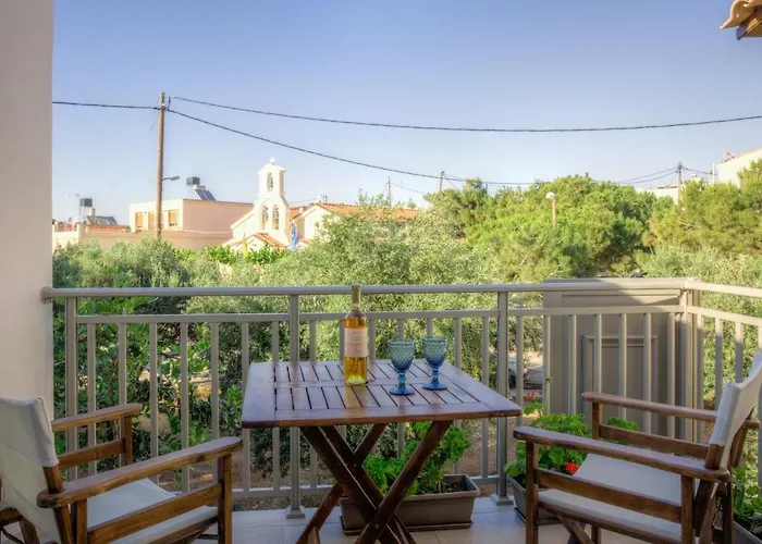 Luxury Gem Overlooking The Church, 150m From Διαμέρισμα