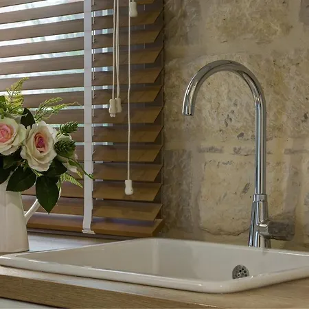 Appartement Luxury Gem Overlooking The Church, 150m From *